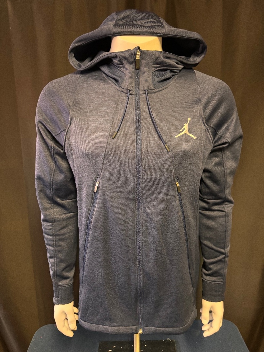 Nice mens medium Jordan Therma Fit full zip hoodie
